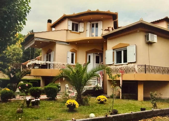 Tzelak Apartment Paleomonastiro