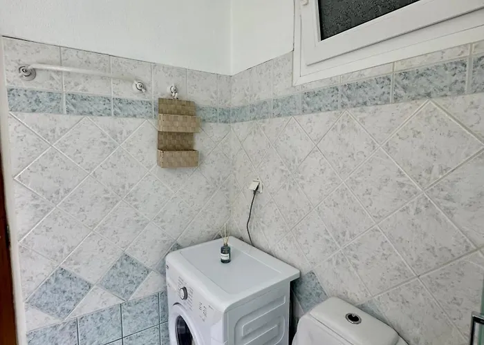 Tzelak * Paleomonastiro